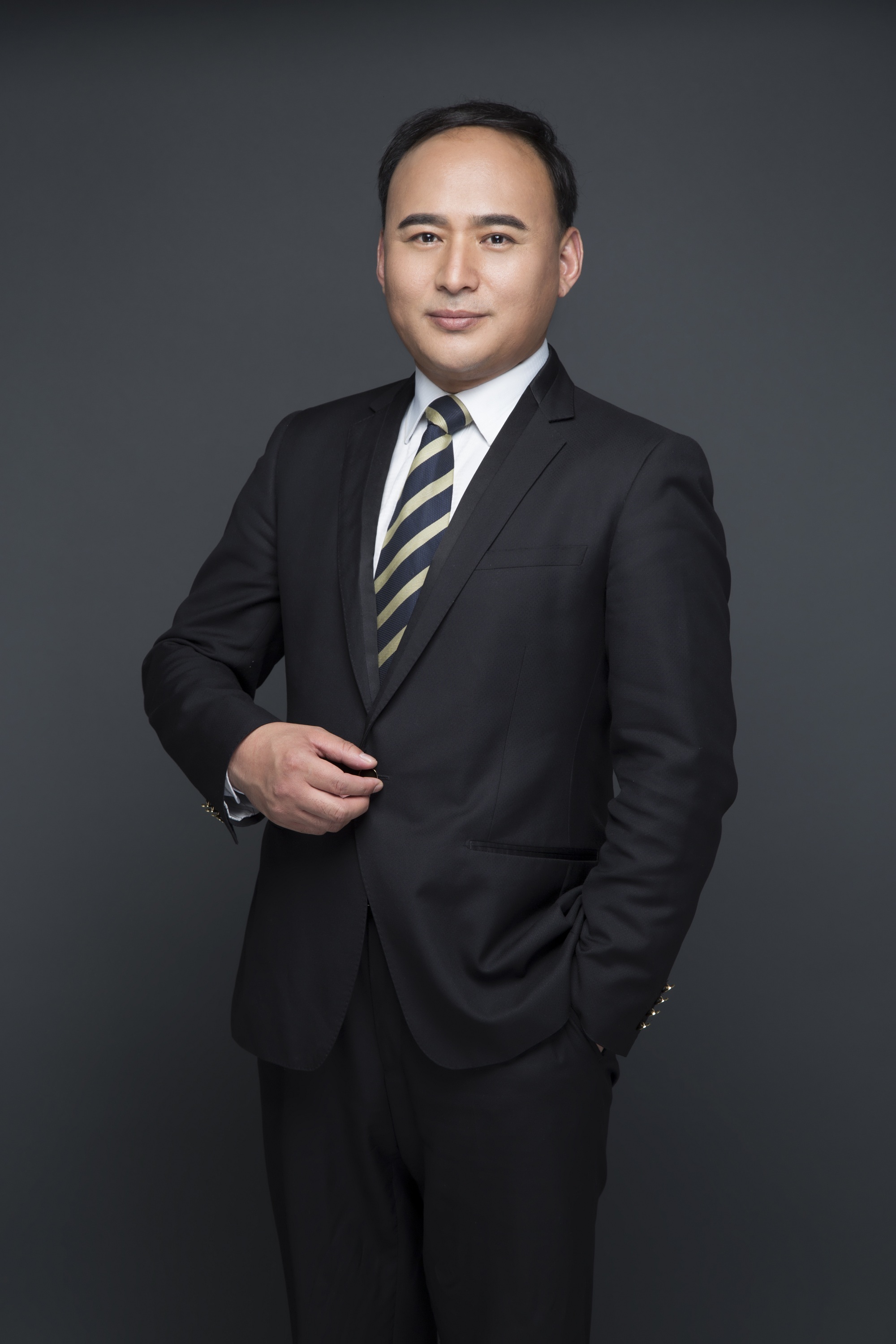 且华威 项目运营总监